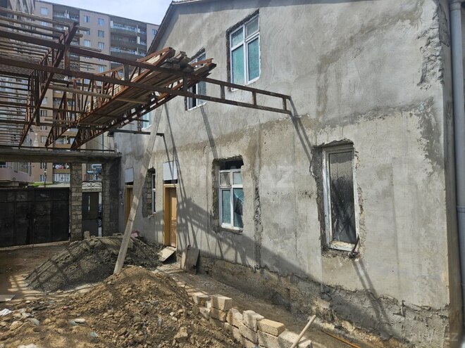 Продаётся 8-комн. дом/дача 300 м², пос. Бадамдар, photo 1 from 10