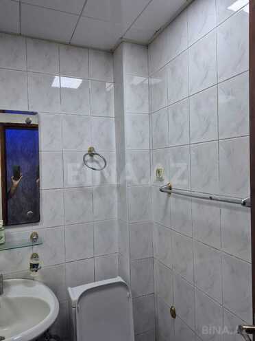 Продаётся 3-комн. вторичка 75 м², м. Нефтчиляр, photo 7 from 15