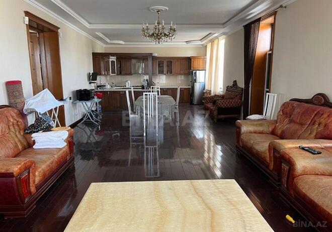 Satılır 8 otaqlı həyət evi/bağ evi 350 m², Novxanı q., photo 9 from 17