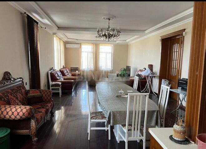 Satılır 8 otaqlı həyət evi/bağ evi 350 m², Novxanı q., photo 11 from 17