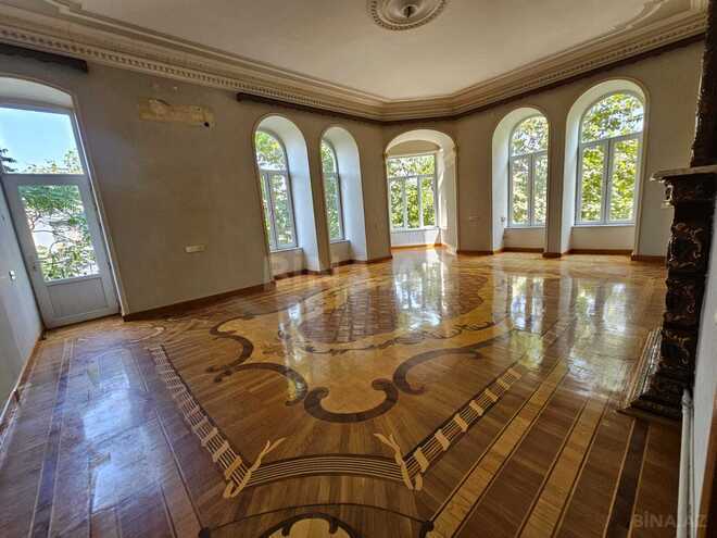 Satılır 4 otaqlı köhnə tikili 180 m², İçəri Şəhər m., photo 1 from 15