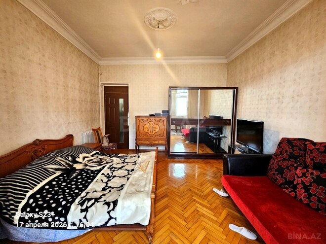 Satılır 2 otaqlı köhnə tikili 71 m², Sahil m., photo 14 from 22