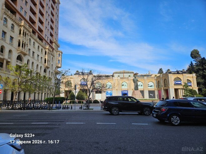 Satılır 2 otaqlı köhnə tikili 71 m², Sahil m., photo 19 from 22