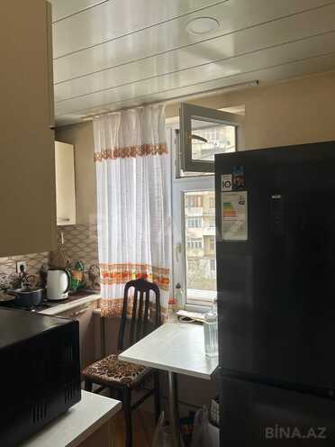 Satılır 2 otaqlı köhnə tikili 50 m², Qara Qarayev m., photo 9 from 14