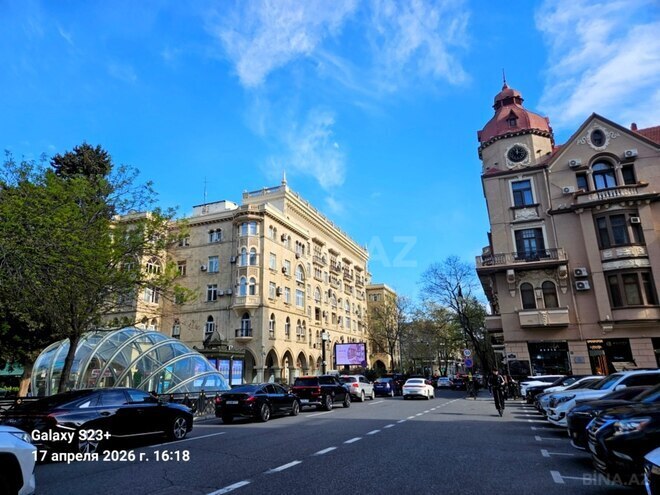 Satılır 2 otaqlı köhnə tikili 71 m², Sahil m., photo 21 from 22