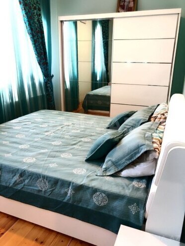 Satılır 7 otaqlı həyət evi/bağ evi 250 m², Novxanı q., photo 10 from 15