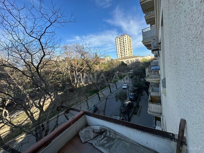 İcarəyə verilir 2 otaqlı köhnə tikili 68 m², Nəriman Nərimanov m., photo 13 from 14