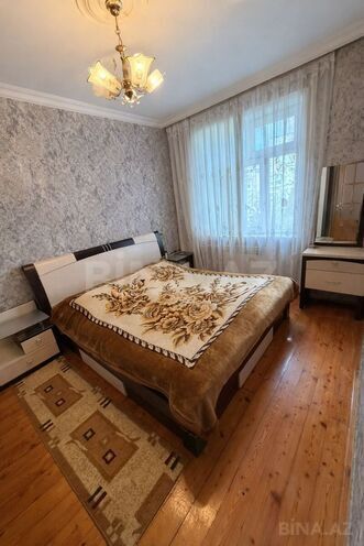 Satılır 3 otaqlı köhnə tikili 75 m², Xalqlar Dostluğu m., photo 4 from 12