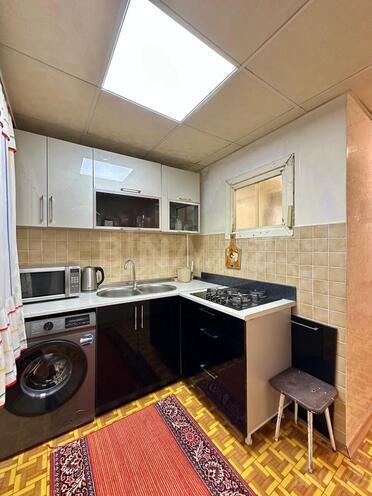 Продаётся 2-комн. вторичка 55 м², м. Иншаатчылар, photo 10 from 17