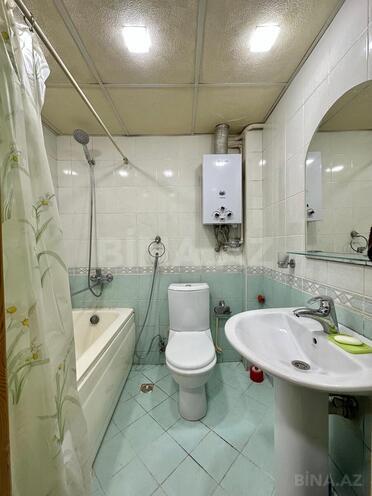 Продаётся 2-комн. вторичка 55 м², м. Иншаатчылар, photo 12 from 17