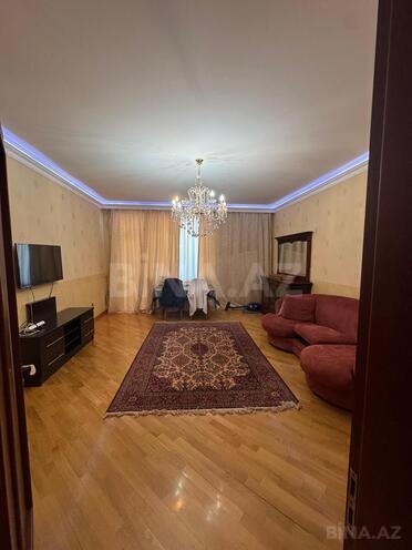 Продаётся 3-комн. новостройка 140 м², м. Элмляр Академиясы, photo 1 from 20