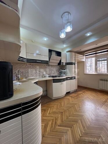 Satılır 5 otaqlı köhnə tikili 120 m², Əhmədli q., photo 7 from 18