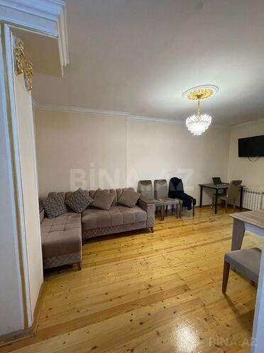 Продаётся 2-комн. вторичка 38 м², Хатаинский р., photo 1 from 17