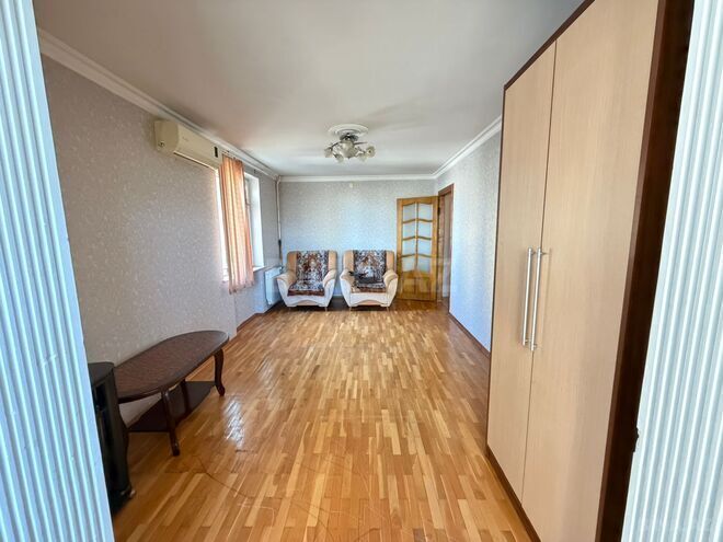 Satılır 1 otaqlı köhnə tikili 35 m², Nizami m., photo 1 from 11