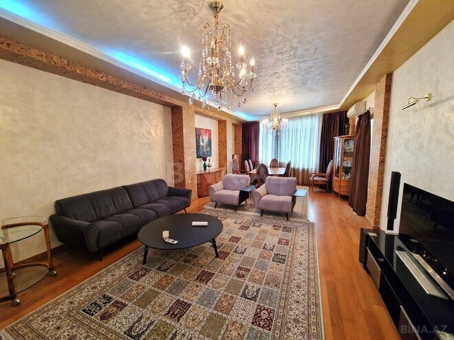Satılır 4 otaqlı yeni tikili 195 m², Gənclik m., photo 1 from 27