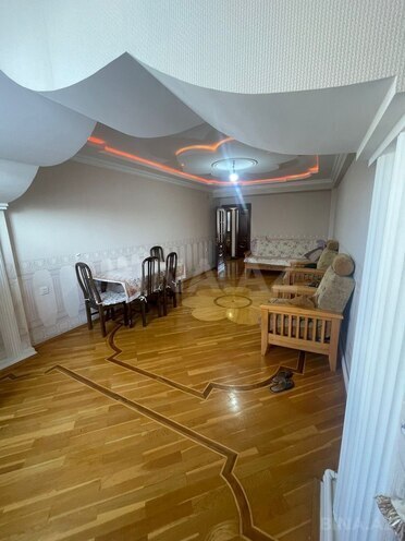 Satılır 3 otaqlı köhnə tikili 85 m², Gənclik m., photo 1 from 13