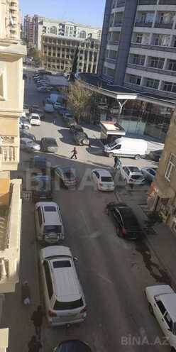 Продаётся 3-комн. вторичка 100 м², м. Низами, photo 24 from 28