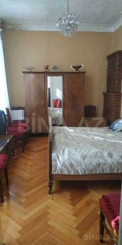Продаётся 3-комн. вторичка 100 м², м. Низами, photo 12 from 28