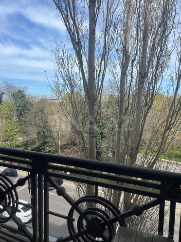 Satılır 3 otaqlı köhnə tikili 90 m², Gənclik m., photo 6 from 16