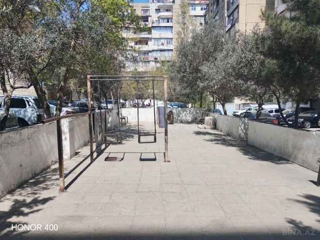 Продаётся 2-комн. вторичка 40 м², м. Иншаатчылар, photo 12 from 17