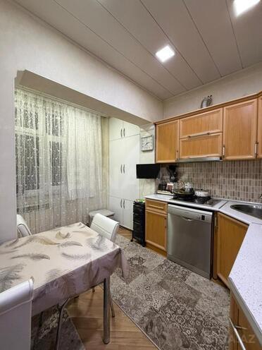 Satılır 4 otaqlı köhnə tikili 100 m², Bakıxanov q., photo 19 from 23