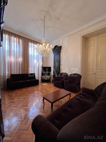 Satılır 2 otaqlı köhnə tikili 100 m², Sahil m., photo 5 from 15