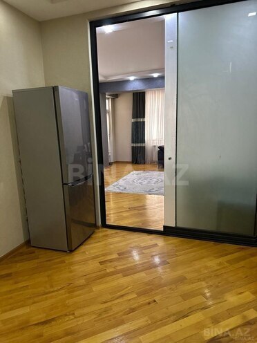 Сдаётся 2-комн. новостройка 80 м², м. Кара Караев, photo 8 from 12