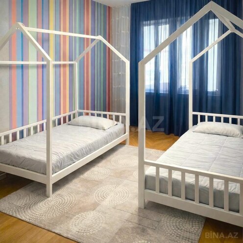 Продаётся 3-комн. вторичка 100 м², м. Нефтчиляр, photo 11 from 17