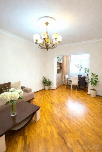 Продаётся 3-комн. вторичка 100 м², м. Нефтчиляр, photo 5 from 17