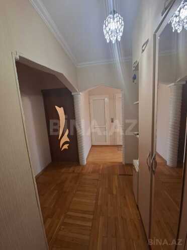 Продаётся 3-комн. вторичка 80 м², м. Элмляр Академиясы, photo 3 from 18