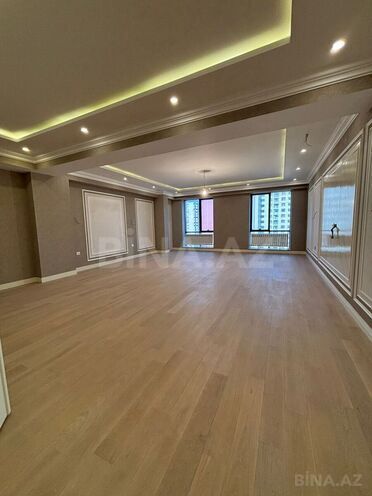Satılır 4 otaqlı yeni tikili 242 m², 28 May m., photo 3 from 32