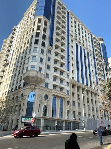 Satılır 4 otaqlı yeni tikili 242 m², 28 May m., photo 1 from 32