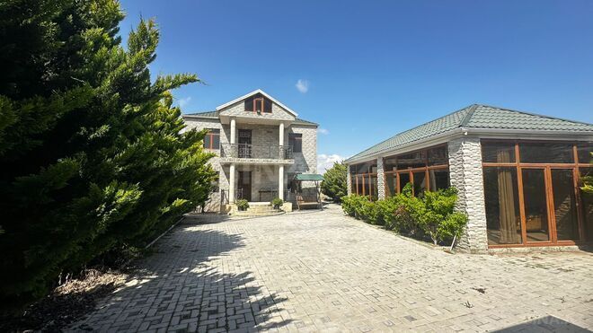 Продаётся 7-комн. дом/дача 264 м², photo 1 from 32