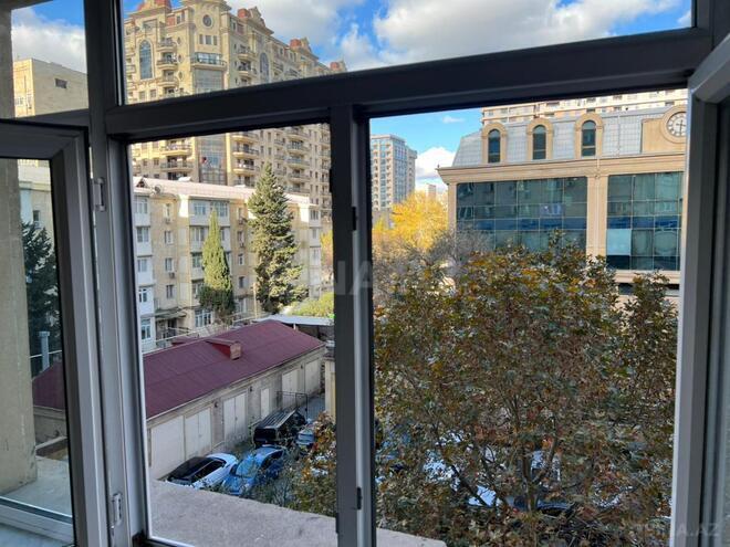 Satılır 3 otaqlı köhnə tikili 104 m², Nizami m., photo 10 from 20