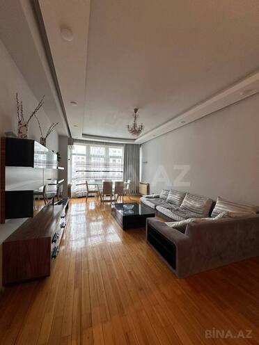 Продаётся 2-комн. новостройка 70 м², м. Шах Исмаил Хатаи, photo 1 from 10