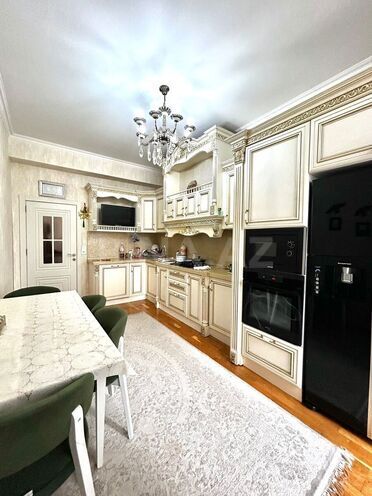 Продаётся 4-комн. новостройка 160 м², м. Элмляр Академиясы, photo 10 from 32