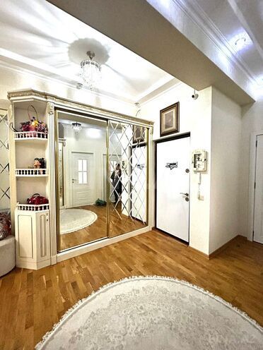 Продаётся 4-комн. новостройка 160 м², м. Элмляр Академиясы, photo 12 from 32
