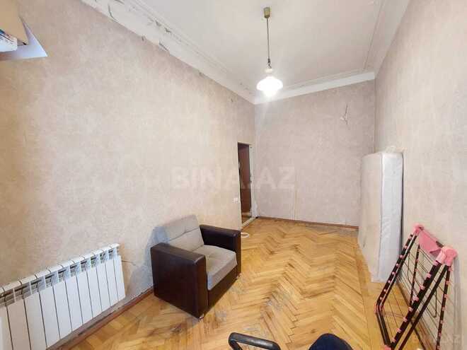 Продаётся 2-комн. вторичка 65 м², м. Низами, photo 10 from 19