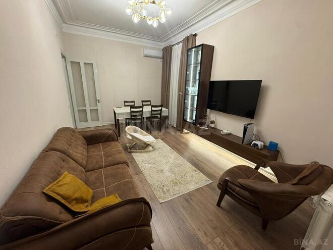 Satılır 2 otaqlı köhnə tikili 65 m², Nizami m., photo 3 from 12