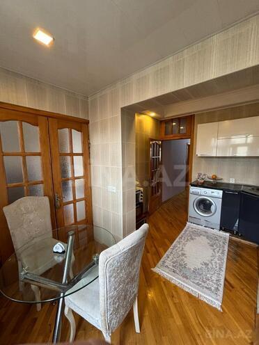Satılır 4 otaqlı köhnə tikili 115 m², Gənclik m., photo 15 from 20