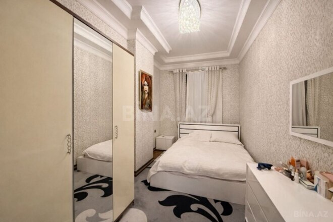 Satılır 4 otaqlı yeni tikili 220 m², 28 May m., photo 16 from 25