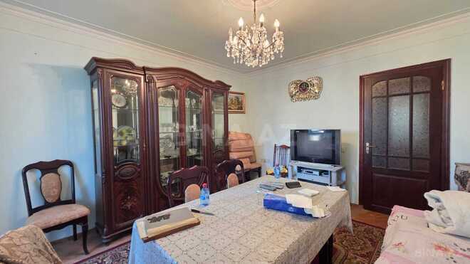Satılır 3 otaqlı köhnə tikili 80 m², Elmlər Akademiyası m., photo 1 from 26