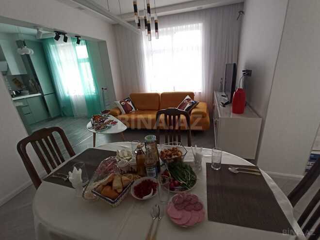 Satılır 2 otaqlı köhnə tikili 67 m², Neftçilər m., photo 1 from 22