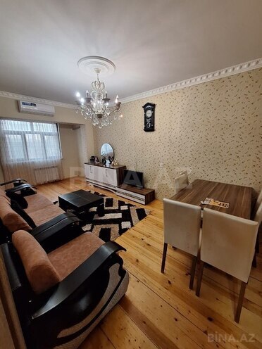 Продаётся 2-комн. вторичка 70 м², пос. 8-й мкр, photo 1 from 11