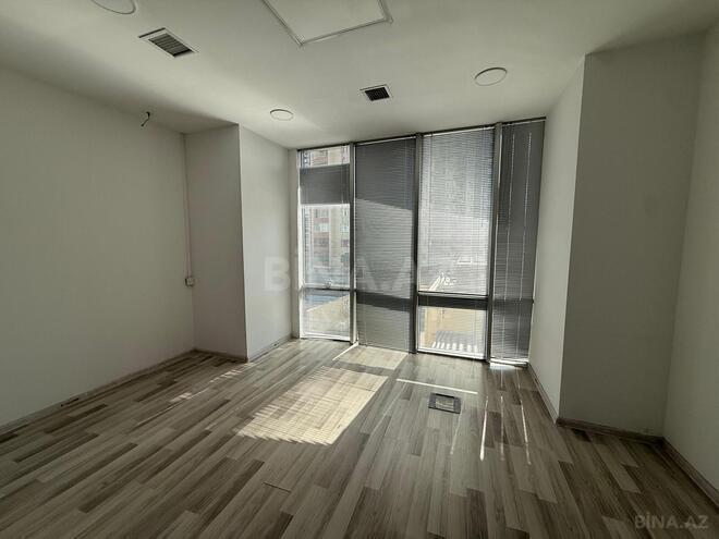 Сдаётся 4-комн. офис 110 м², м. Элмляр Академиясы, photo 4 from 10