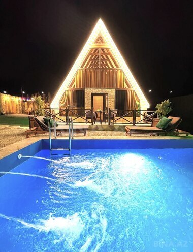 Сдаётся 3-комн. дом/дача 200 м², photo 1 from 13