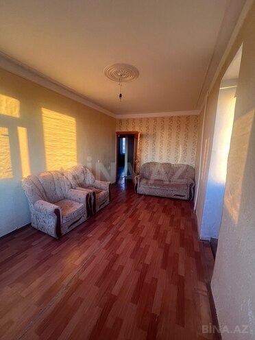 Satılır 5 otaqlı köhnə tikili 107 m², Yeni Günəşli q., photo 1 from 28