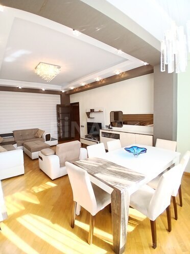 İcarəyə verilir 3 otaqlı yeni tikili 110 m², Yeni Yasamal q., photo 3 from 16