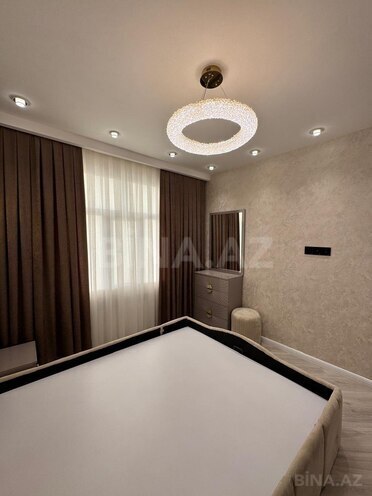 Продаётся 2-комн. вторичка 70 м², м. Ази Асланов, photo 8 from 17