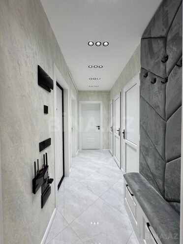 Продаётся 2-комн. вторичка 70 м², м. Ази Асланов, photo 10 from 17